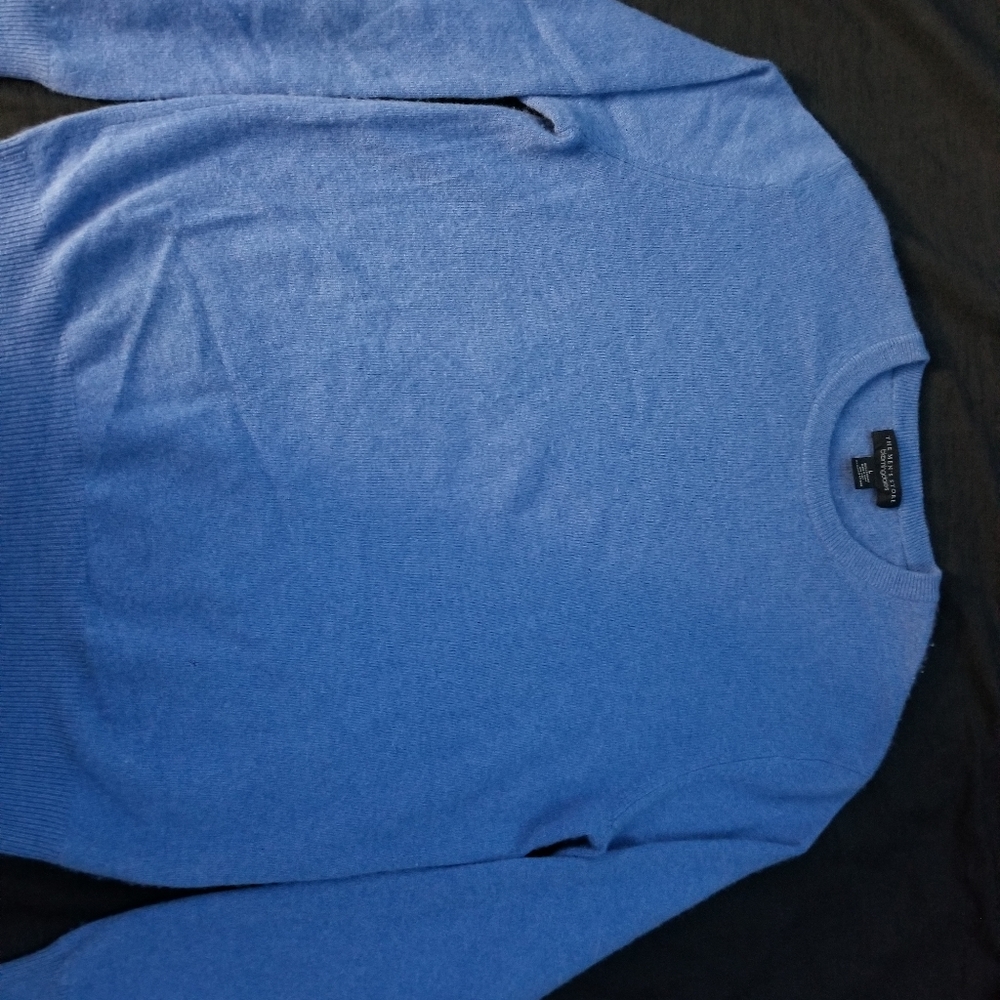 Bloomingdale Cashmere pullover sweater (L)